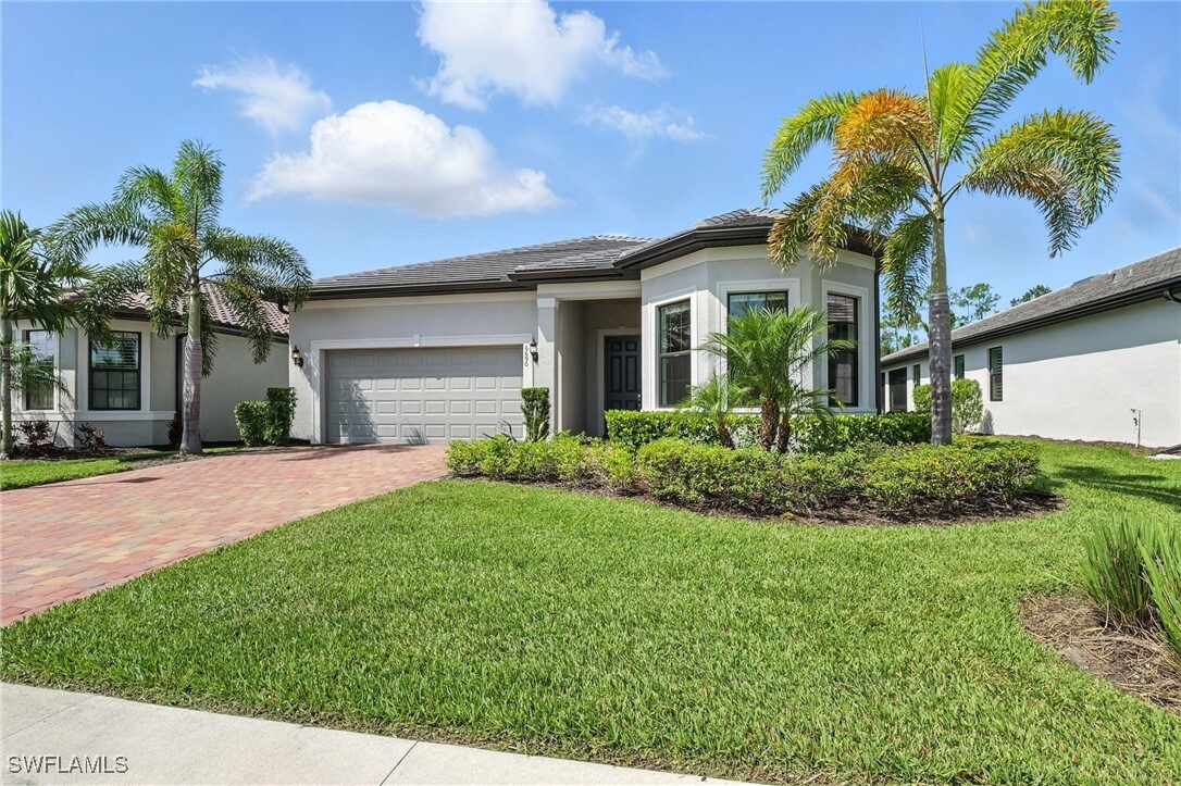 Property Photo: 6690 Pennyroyal Drive FL 34114
