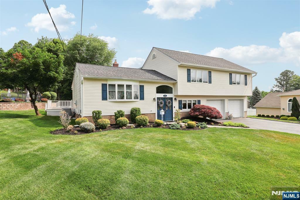 Property Photo: 6 Kipp Court NJ 07470