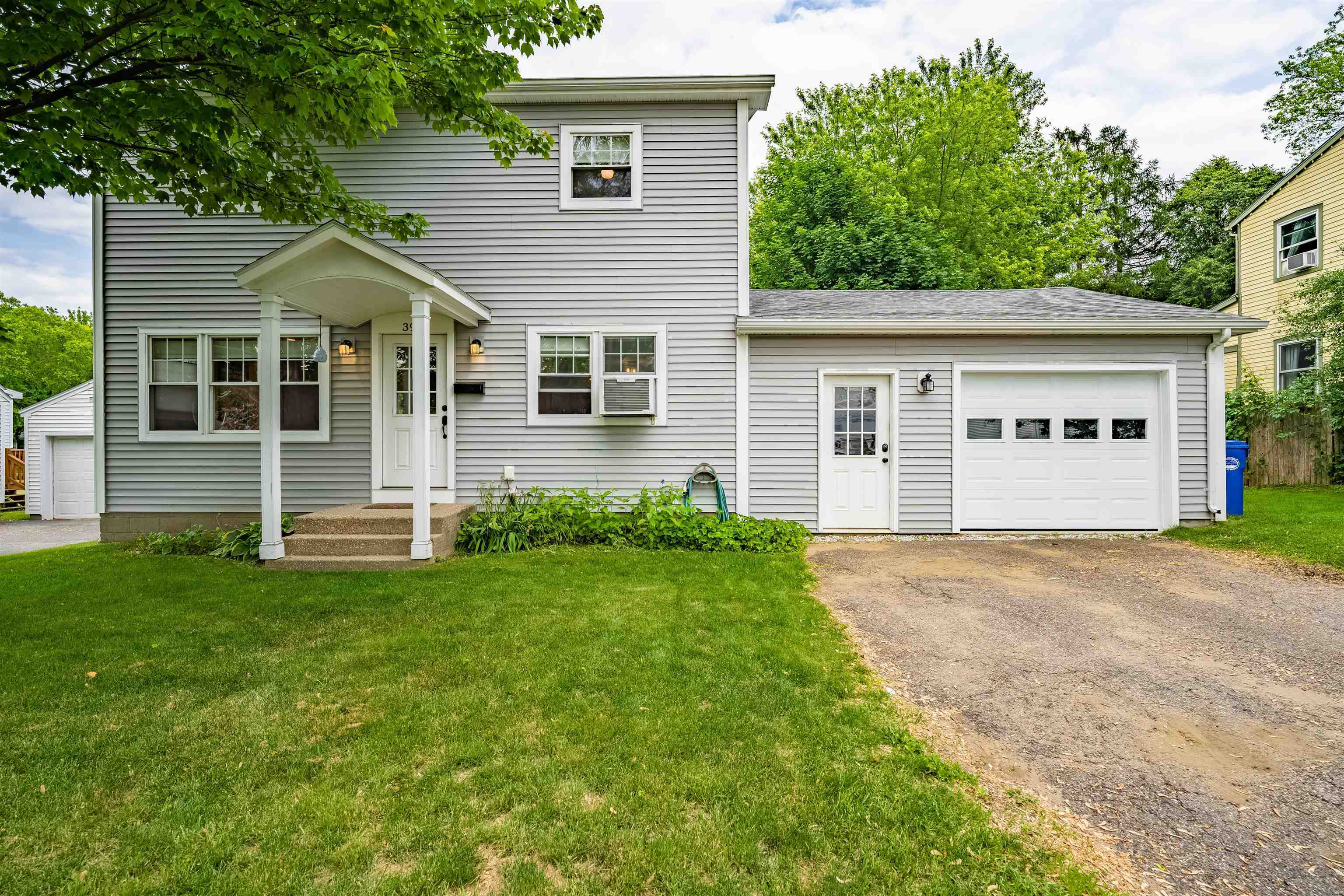 397 Ethan Allen Parkway  Burlington VT 05408 photo