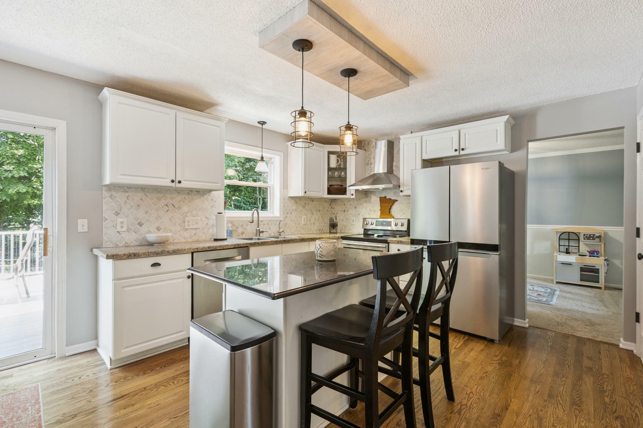 Property Photo: 2740 Simons Drive MN 55318