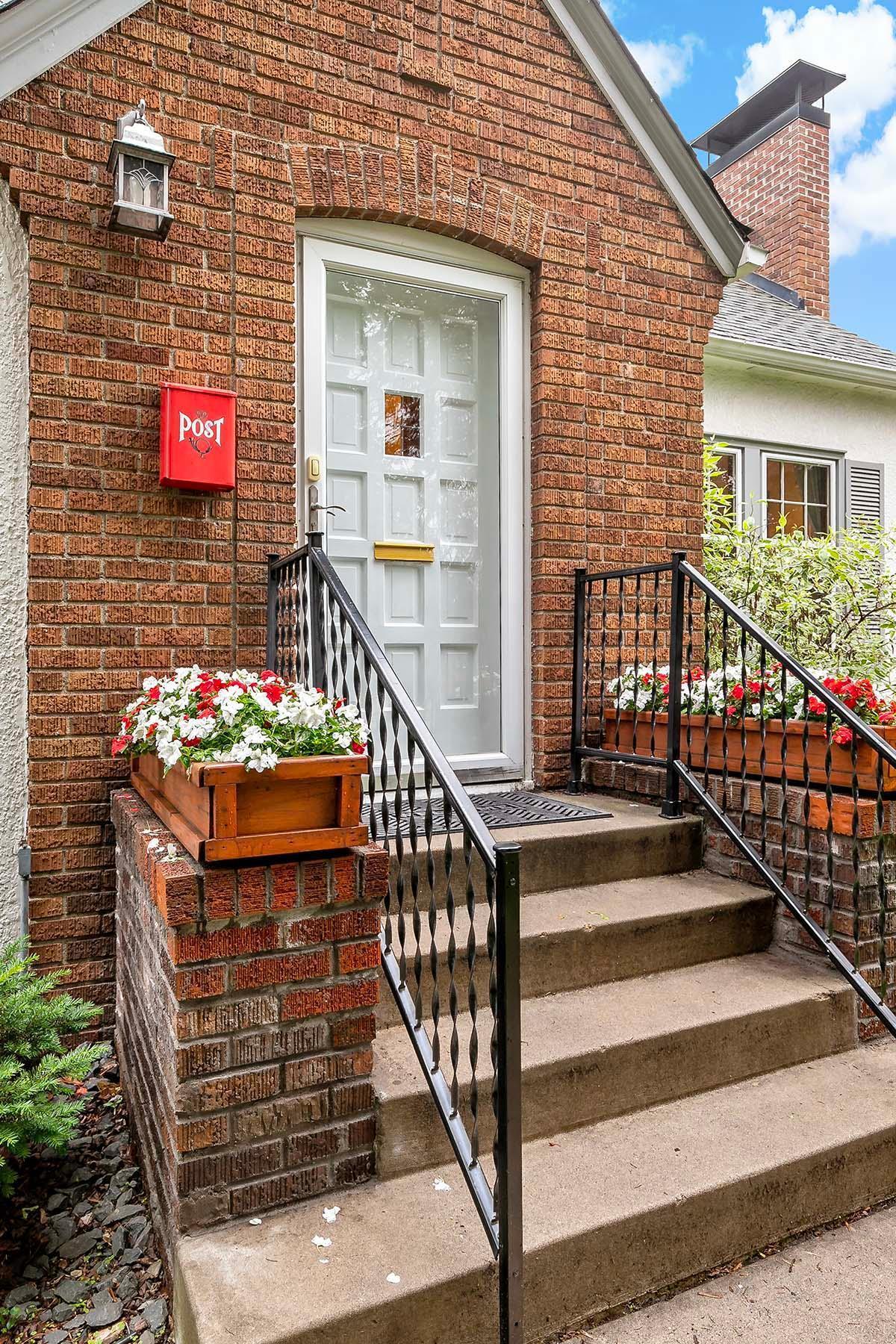 Property Photo: 6449 Humboldt Avenue S MN 55423