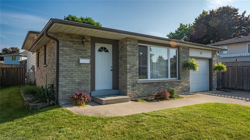 Photo de la propriété: 72 Magnolia Drive ON N3L 3N3