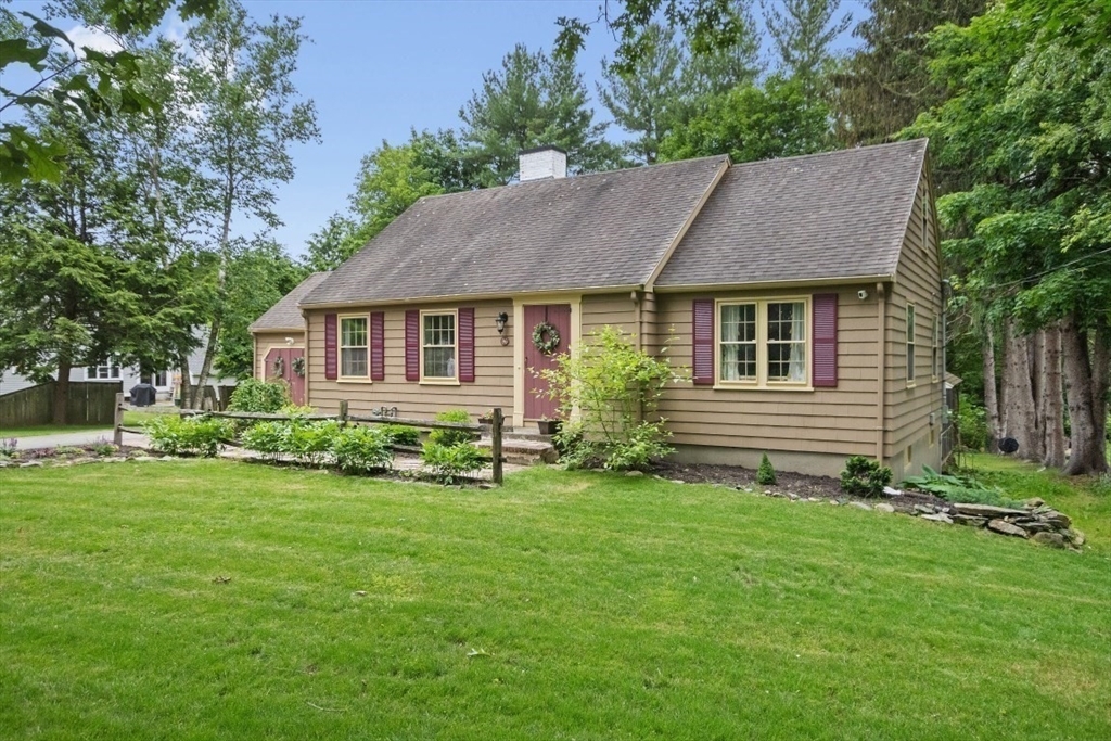 Property Photo: 96 Wakefield St MA 01867