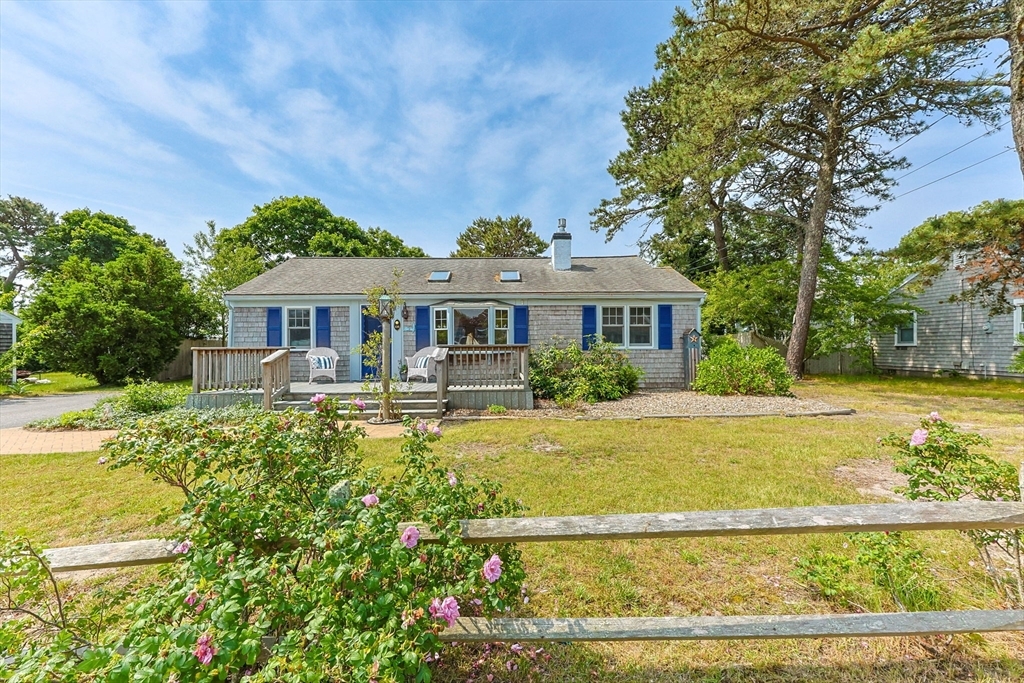 135 Loring Ave  Dennis MA 02670 photo