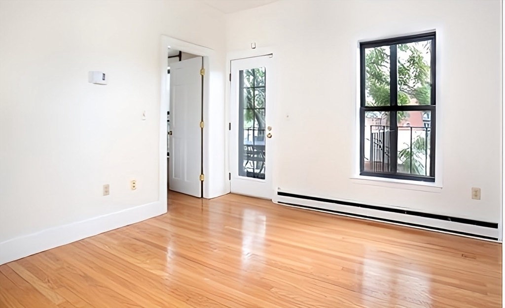 Property Photo: 27 Dartmouth Street 4 MA 02116