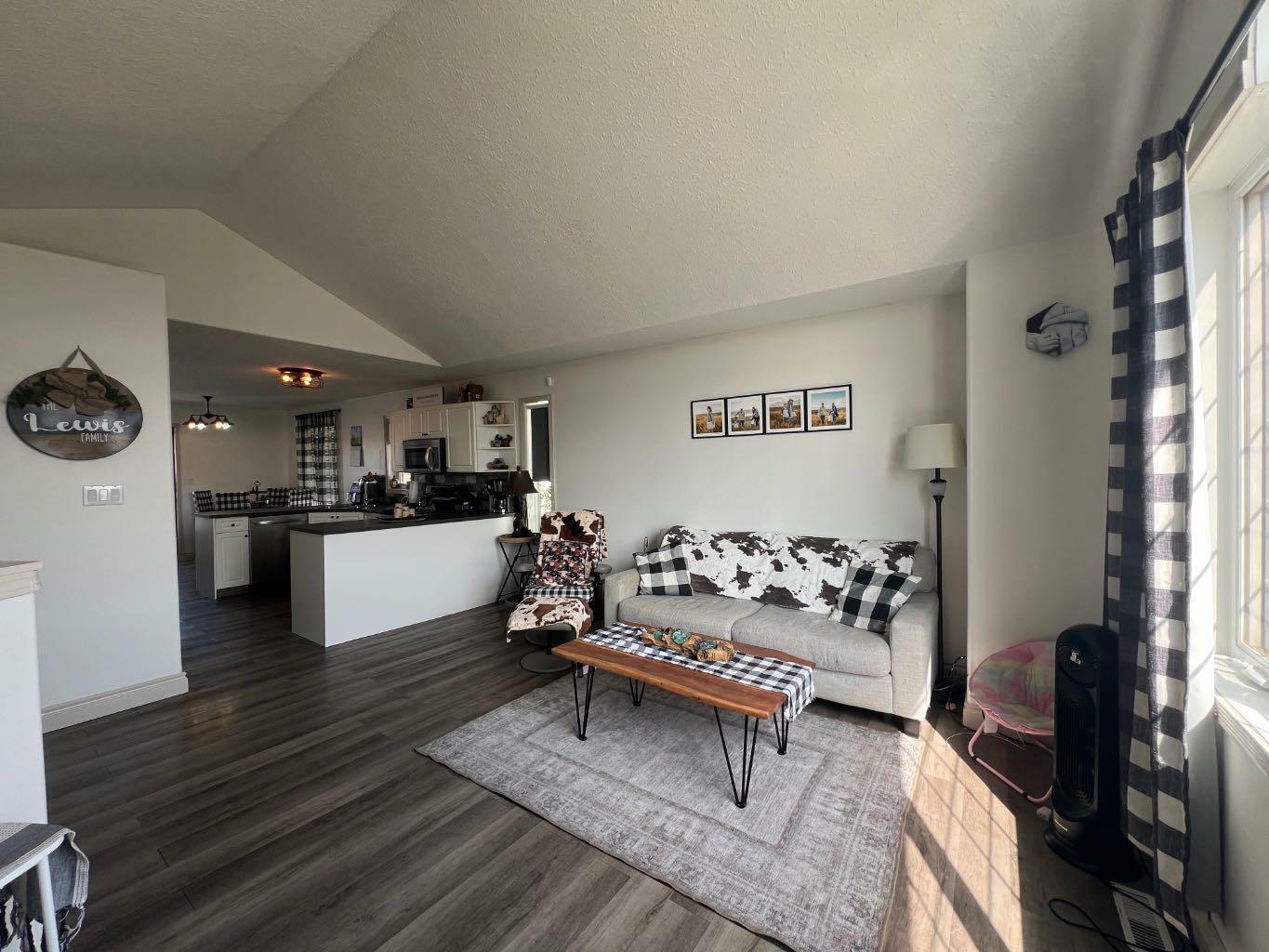 Property Photo: 691 Elgin Hill Road AB T0J 0Y6