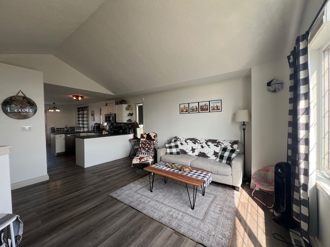 Property Photo:  691 Elgin Hill Road  AB T0J 0Y6 