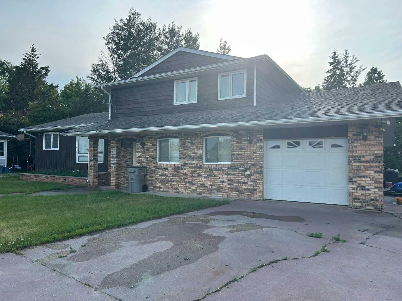 Photo de la propriété:  58 Baxter Crescent  AB T7S 1E6 