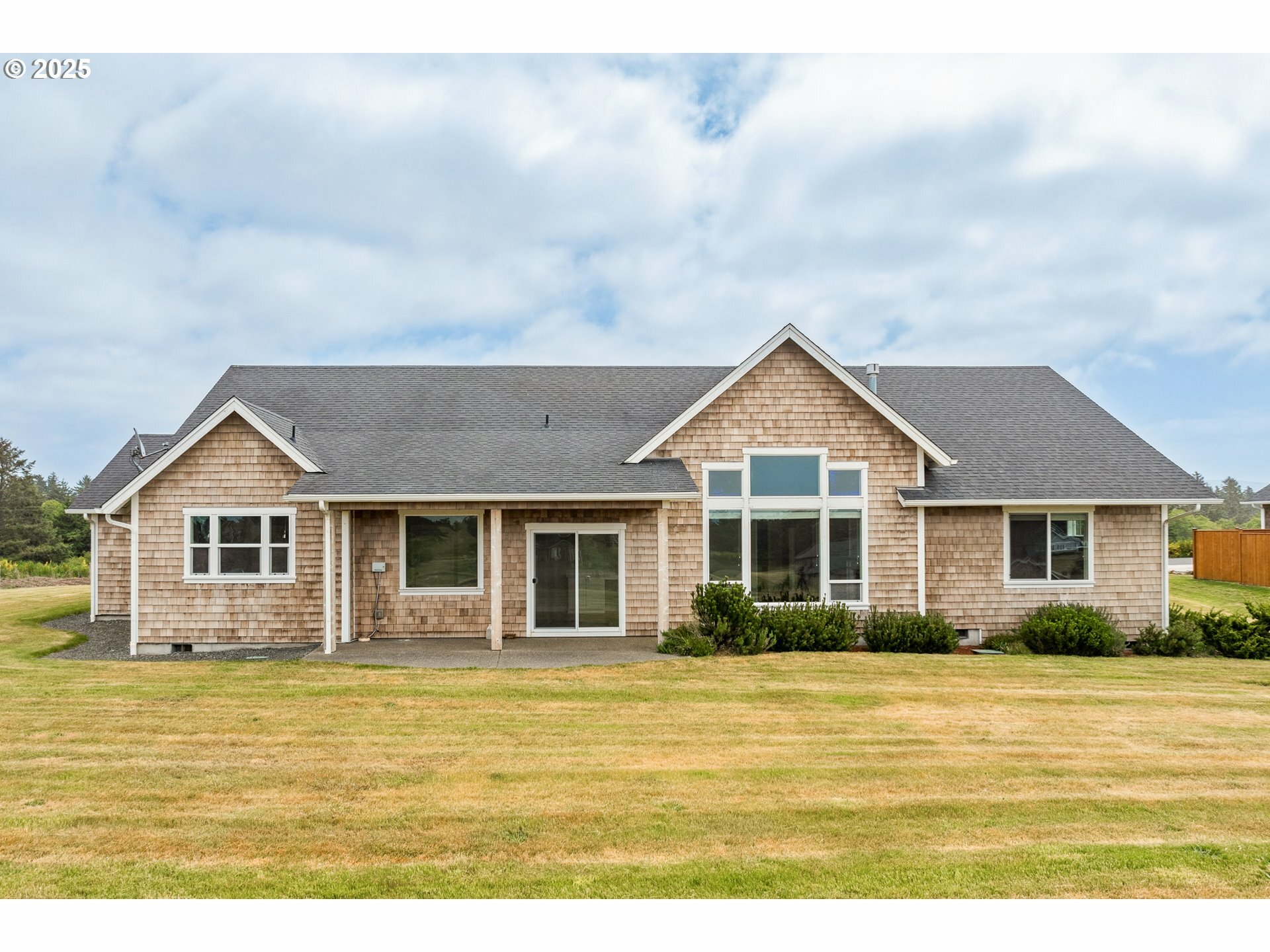 Property Photo: 80654 Polo Ridge Rd OR 97146