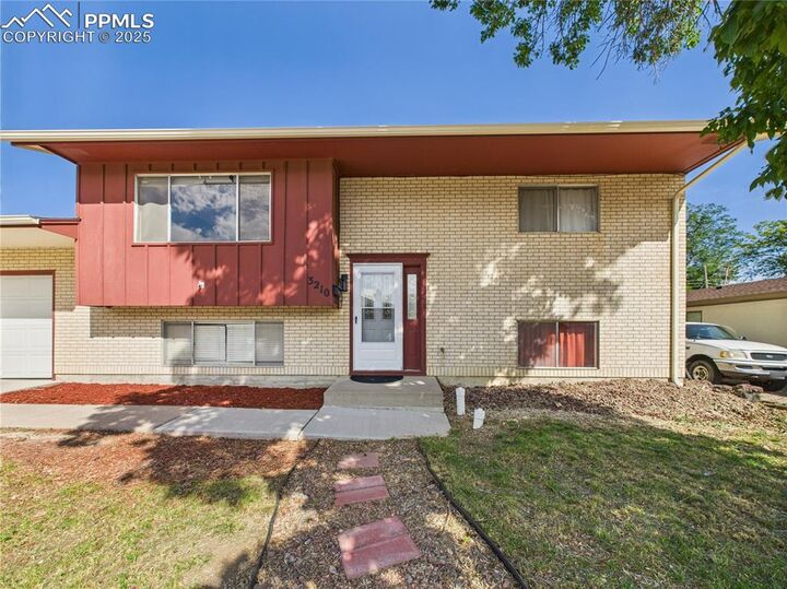 Property Photo:  3210 Shalimar Terrace  CO 81008 