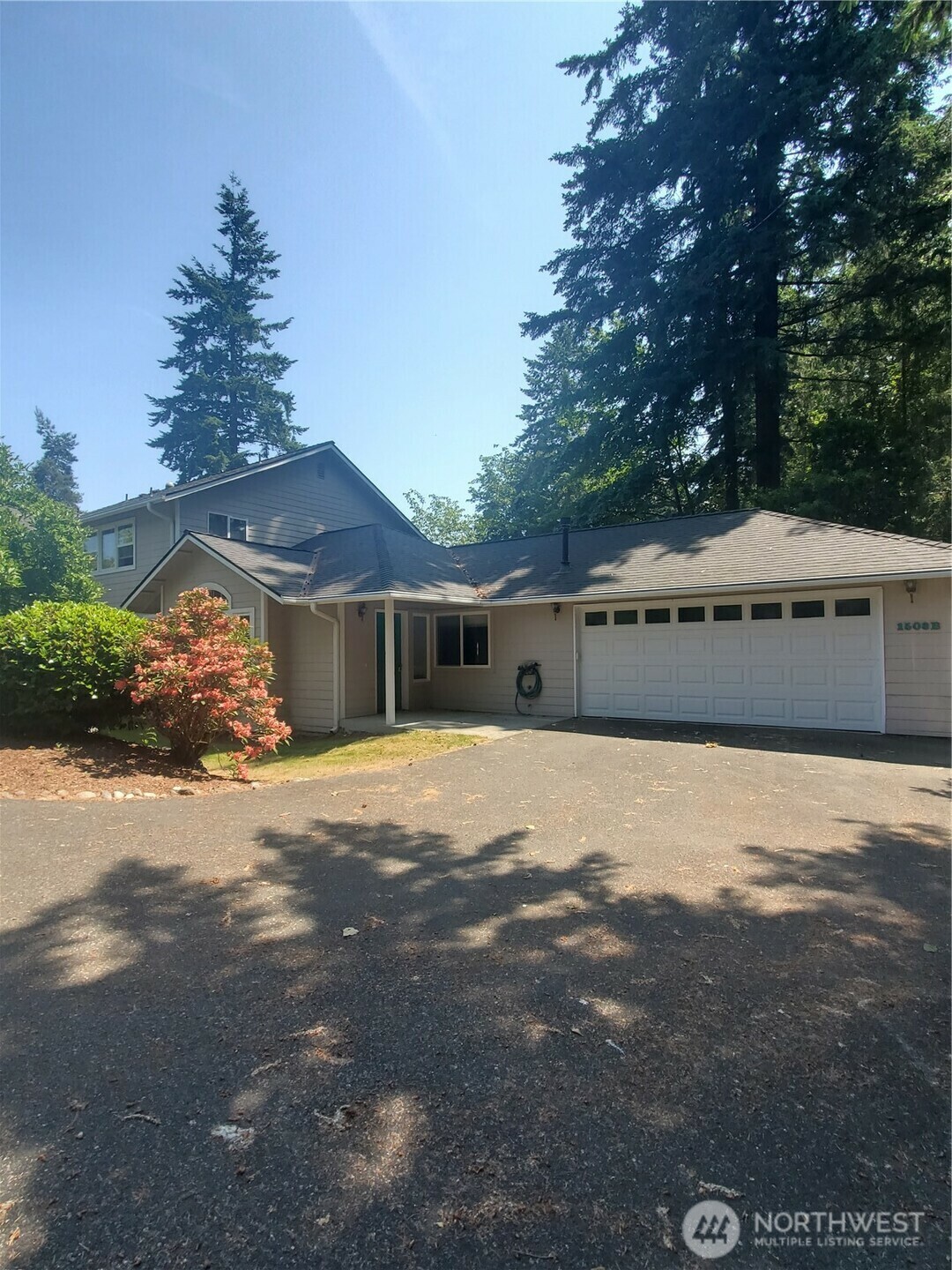 Property Photo:  1508  228th Street SW B  WA 98021 