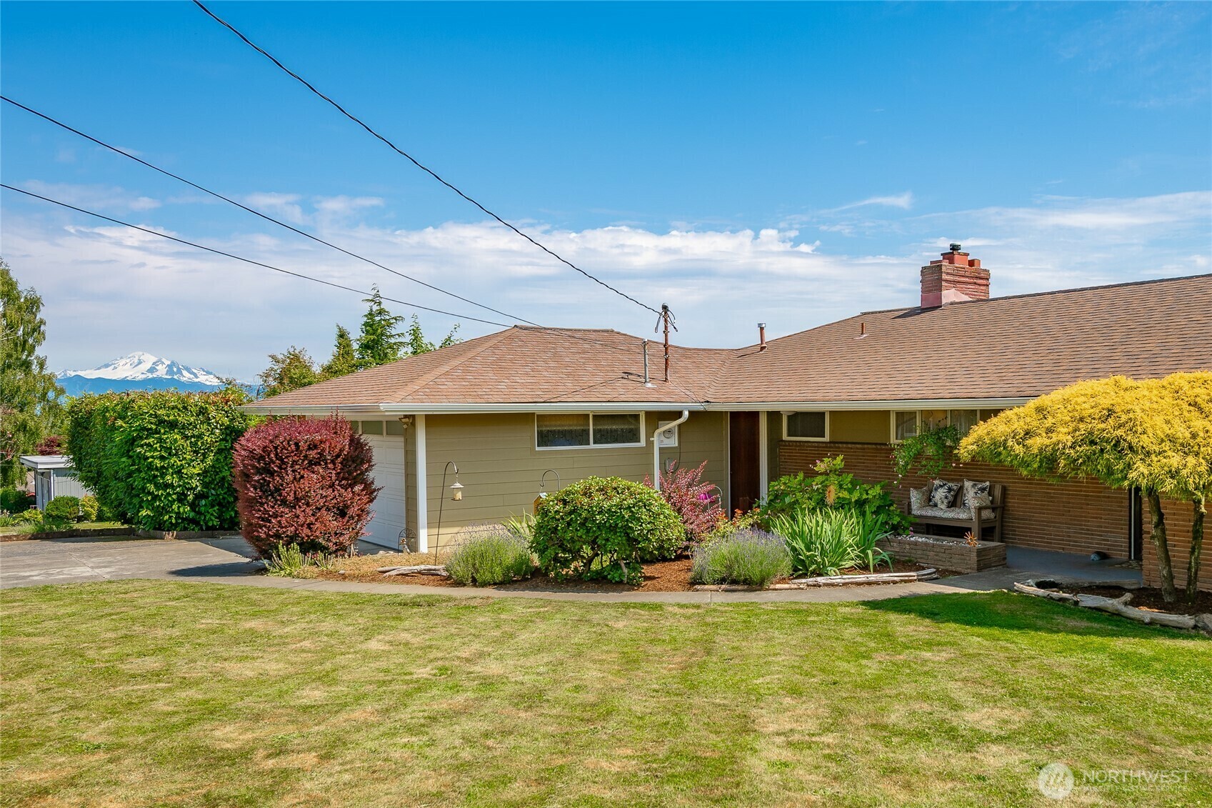 Property Photo: 2483 Hilltop Road WA 98248