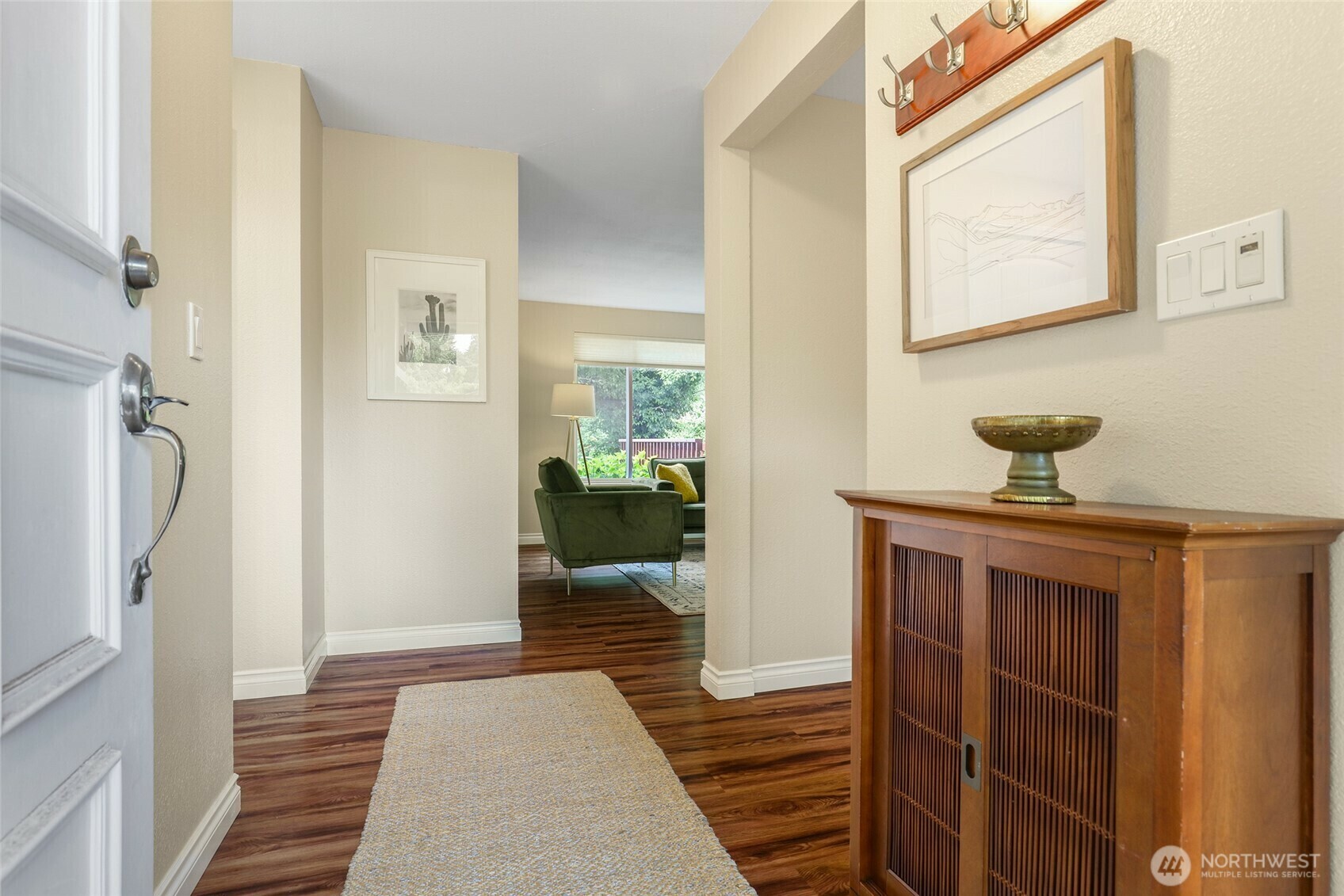 Property Photo: 2906 244th Avenue SE WA 98075