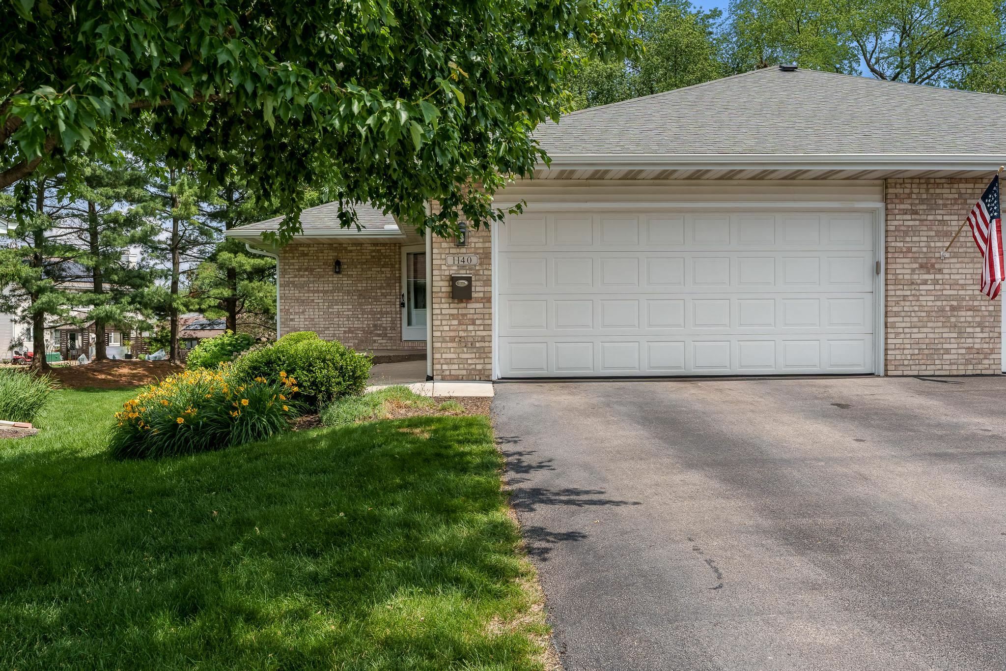 Property Photo: 1140 Foxtail Lane Unit 96A IL 61108