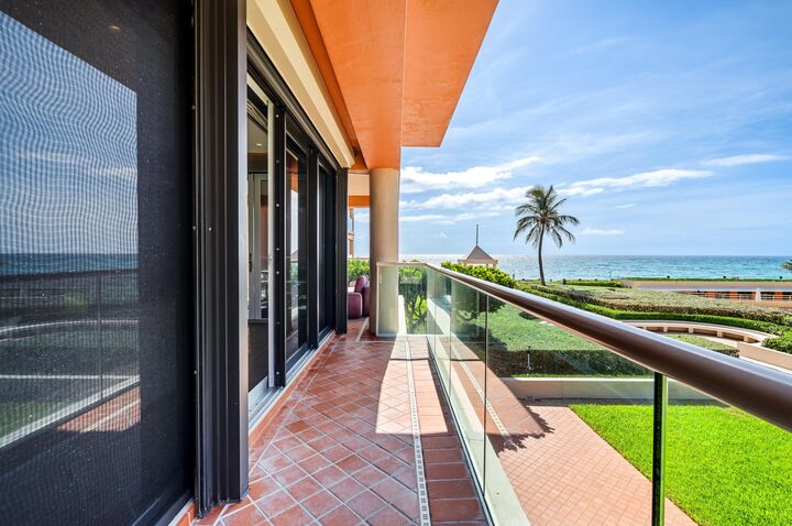 Property Photo:  2 N Breakers Row N25  FL 33480 