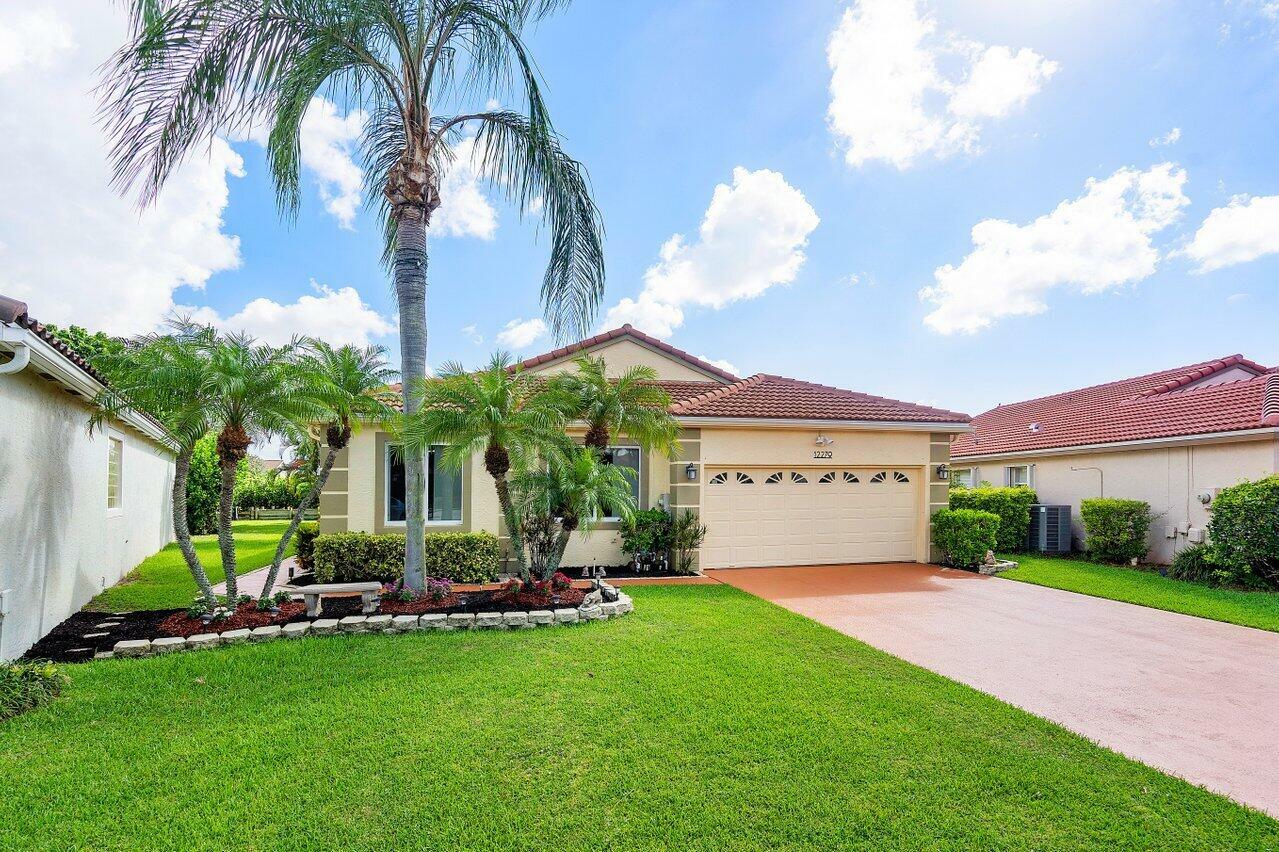 Property Photo: 12279 Pleasant Green Way FL 33437