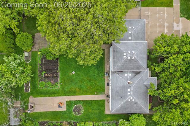 Property Photo:  4633 Croissant Street  MI 48125 