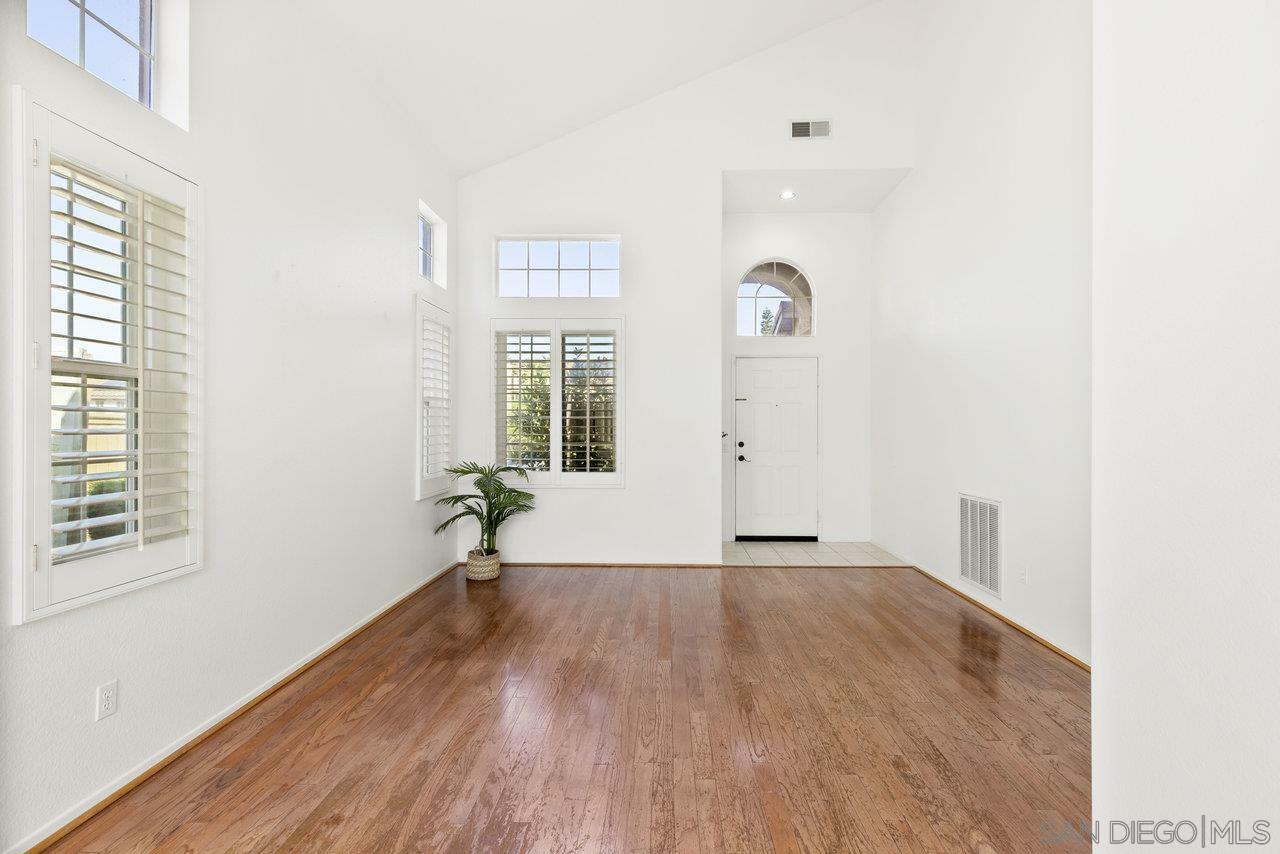 Property Photo: 751 Camino Magnifico CA 92069