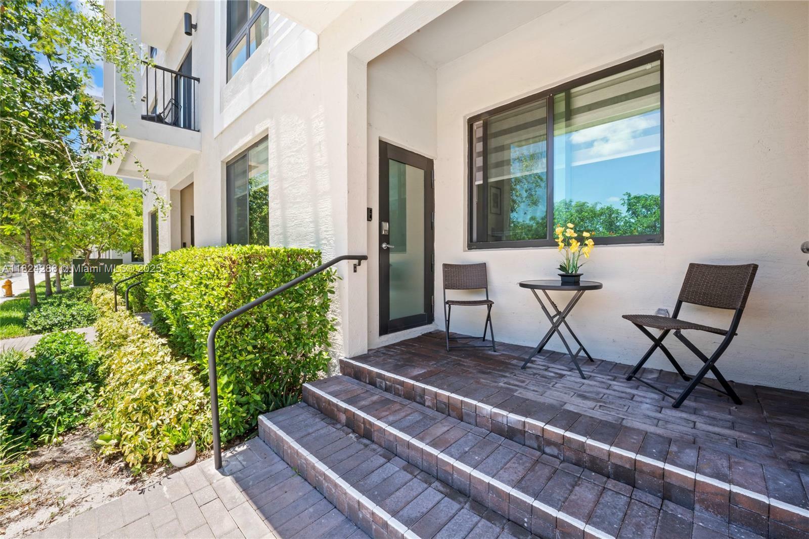 Property Photo:  8301 NW 41st St B-102  FL 33166 