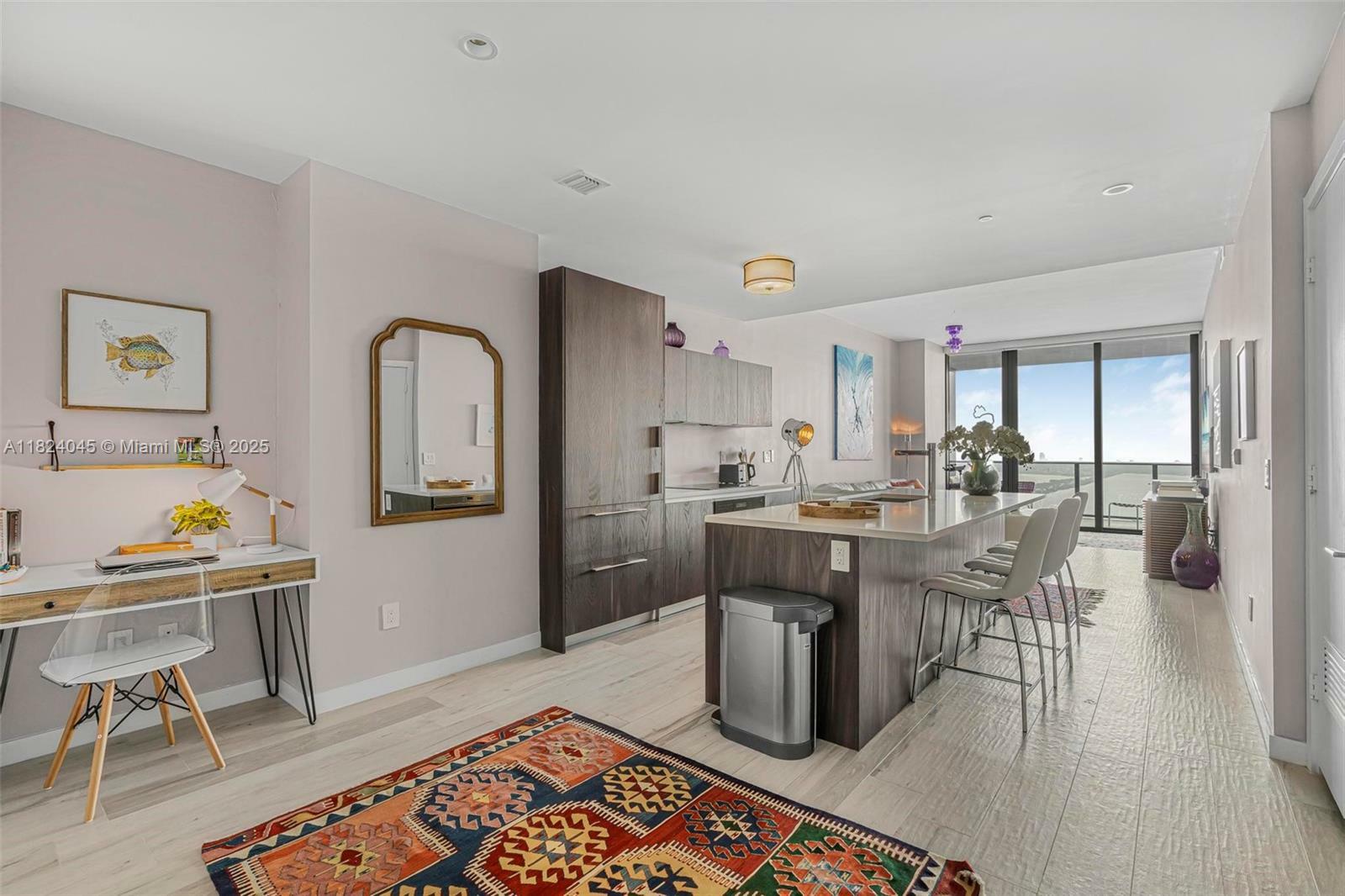 Property Photo: 480 NE 31st St 4804 FL 33137