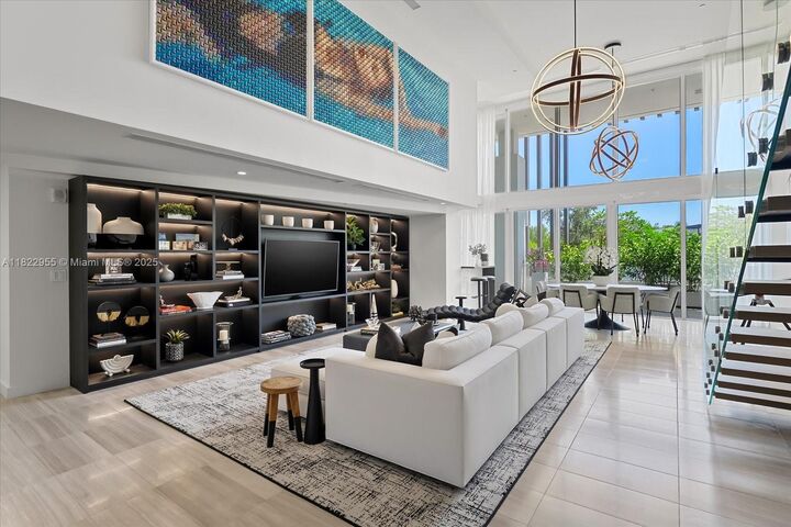 Property Photo:  4701 N Meridian Ave 217  FL 33140 