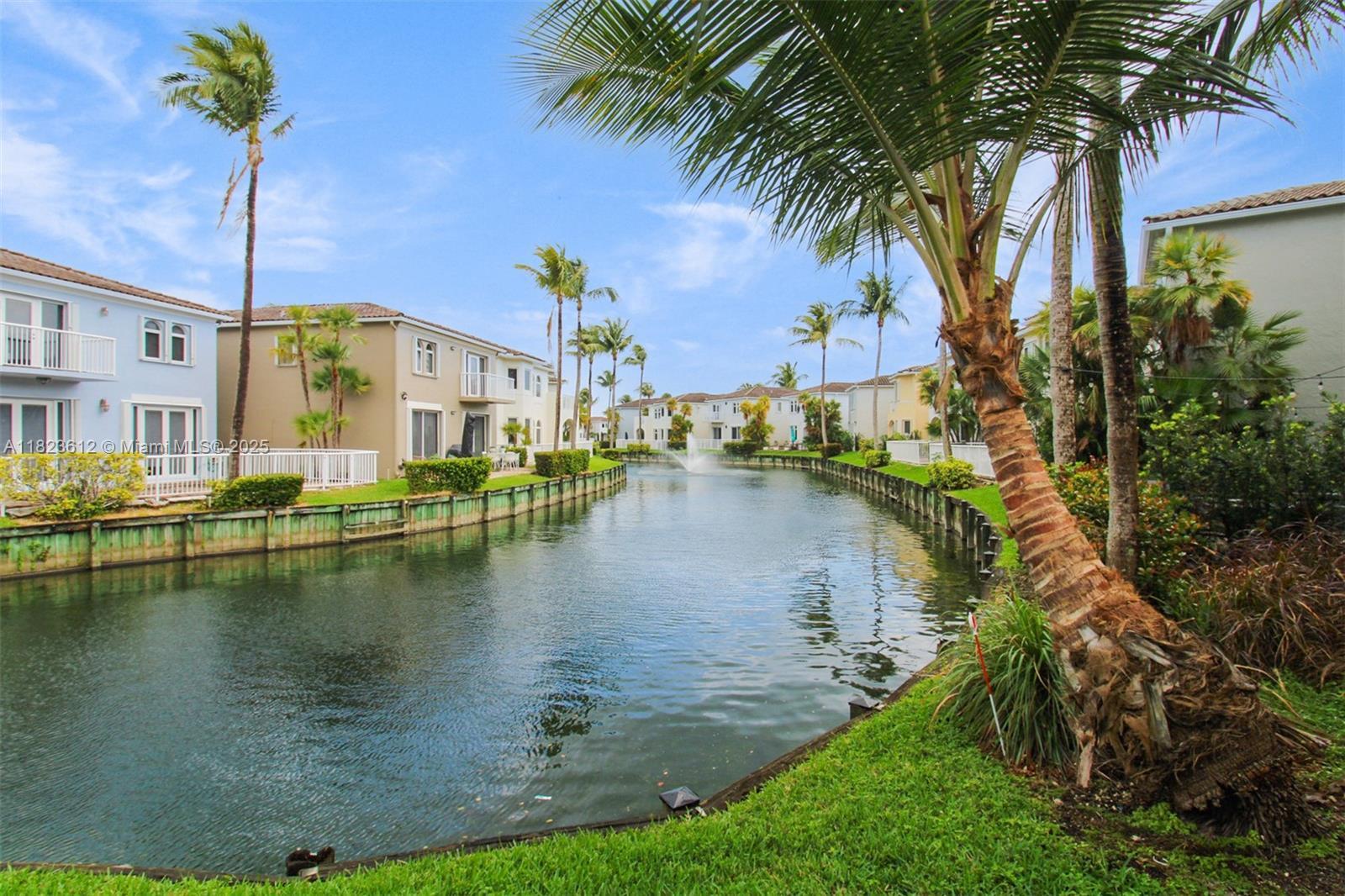 Property Photo: 21025 NE 31st Ave FL 33180