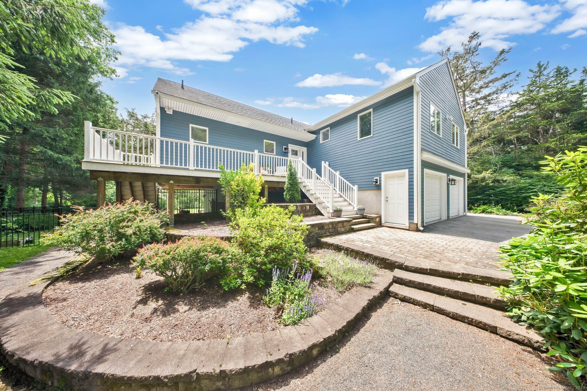 Property Photo:  44 Dogwood Lane  CT 06033 