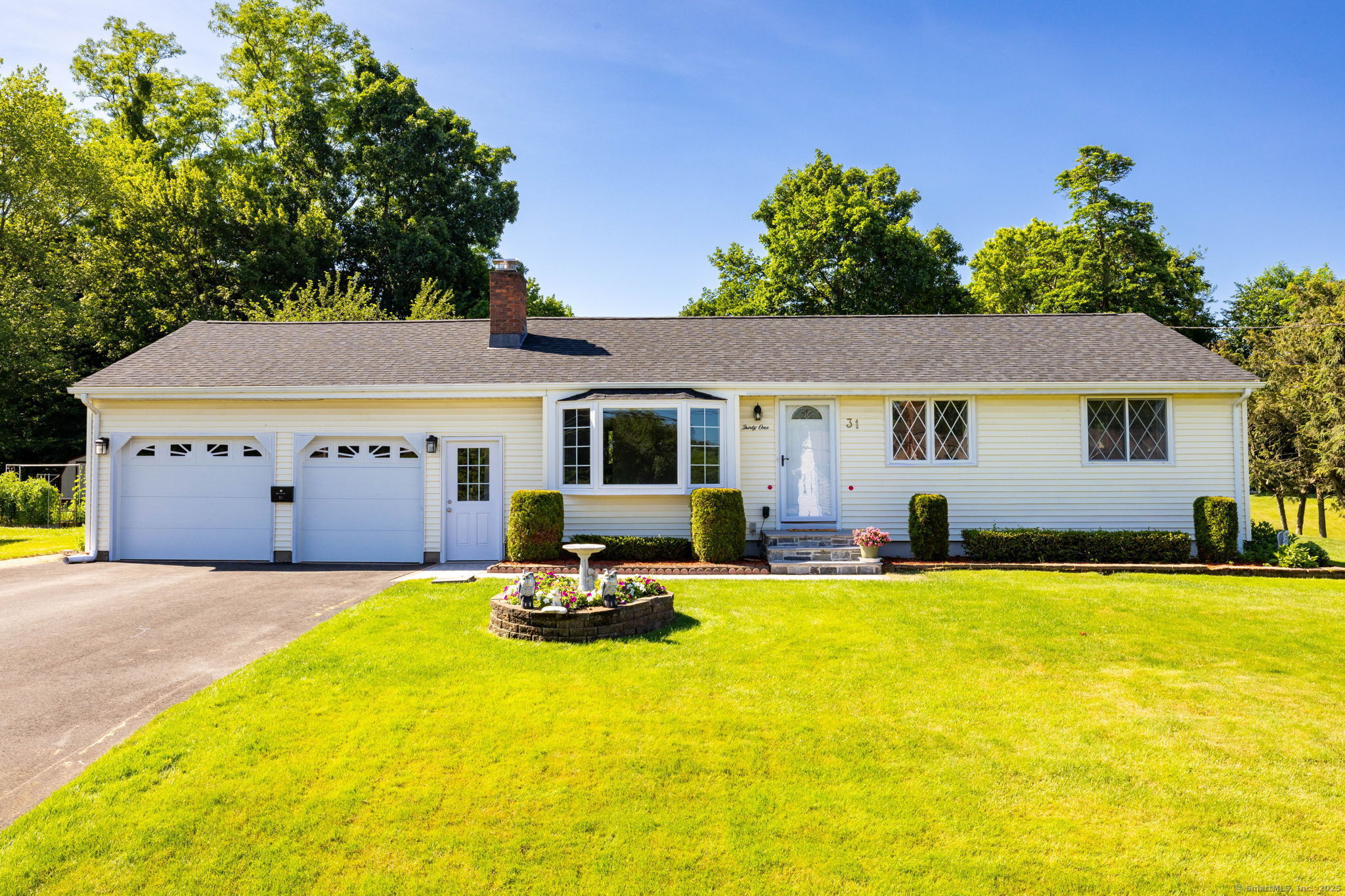 Property Photo:  31 Mountain View Drive  CT 06067 
