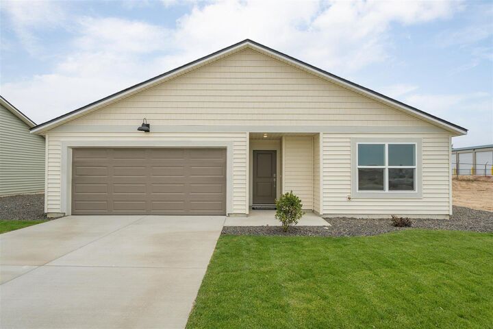 1815 E A. St  Deer Park WA 99006 photo