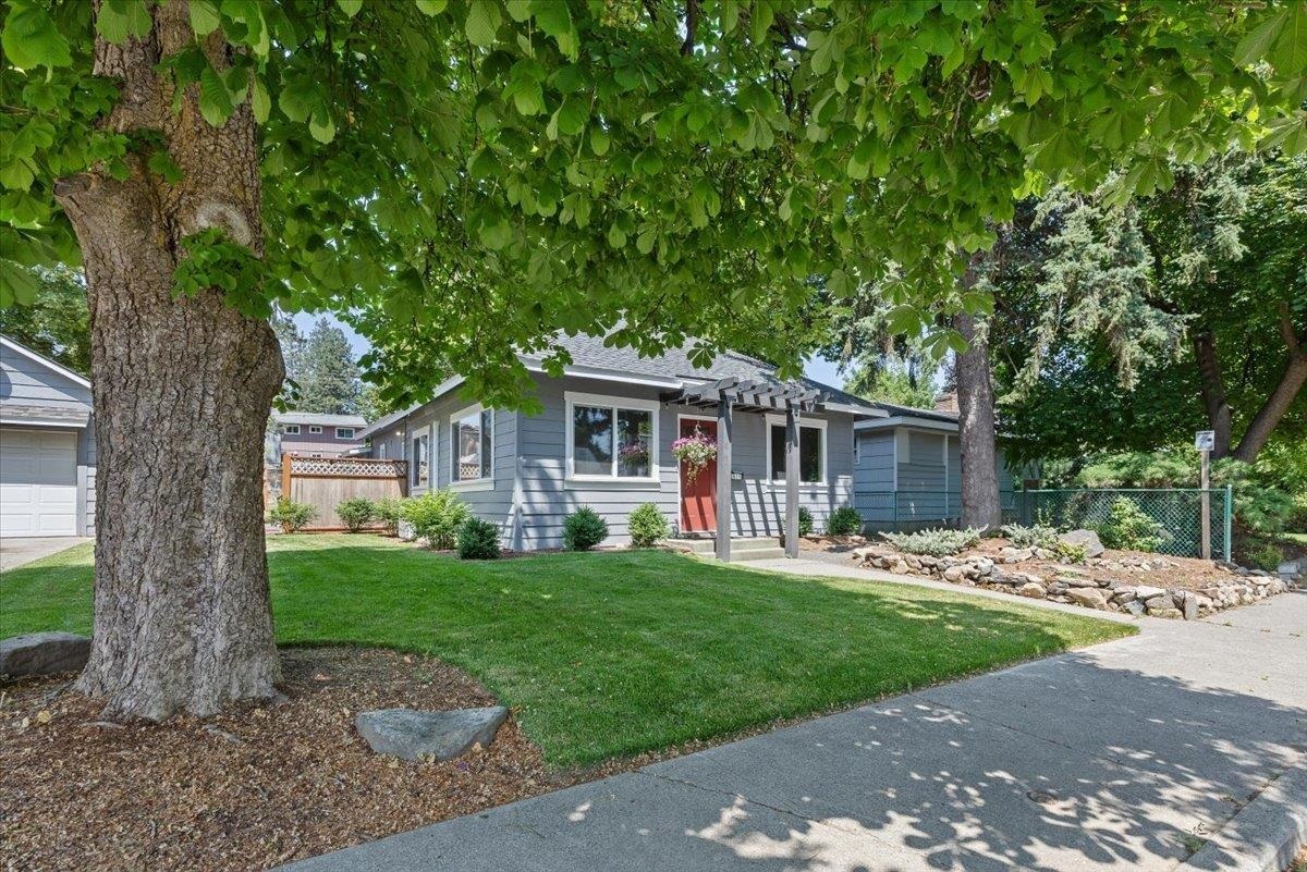 Property Photo: 1409 E 36th Ave WA 99203