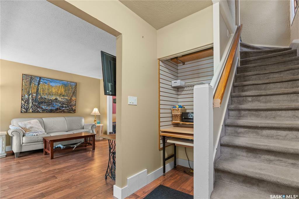 Property Photo: 927 College Avenue SK S4N 0Y2
