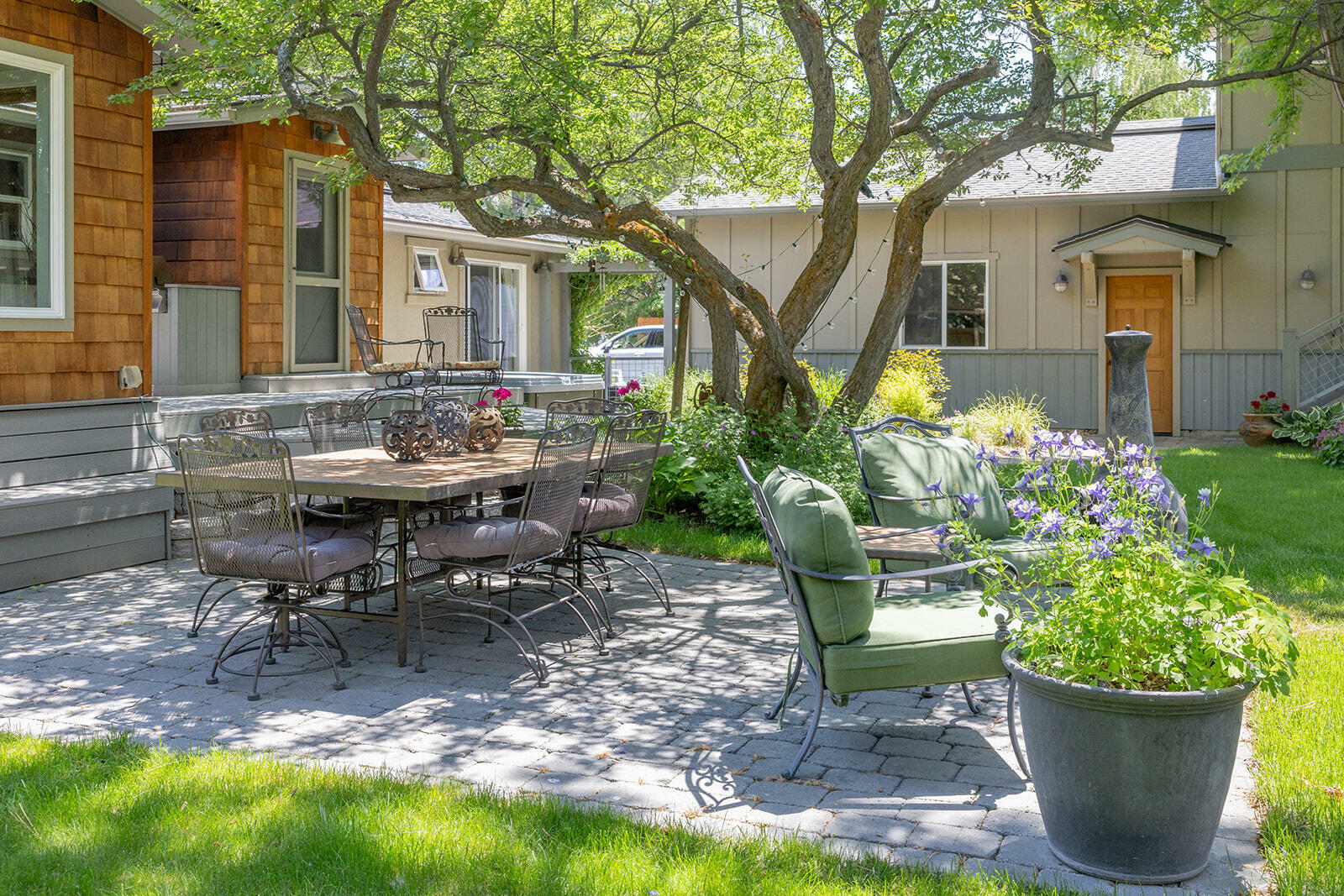 Property Photo: 125 S Hiawatha Dr ID 83333