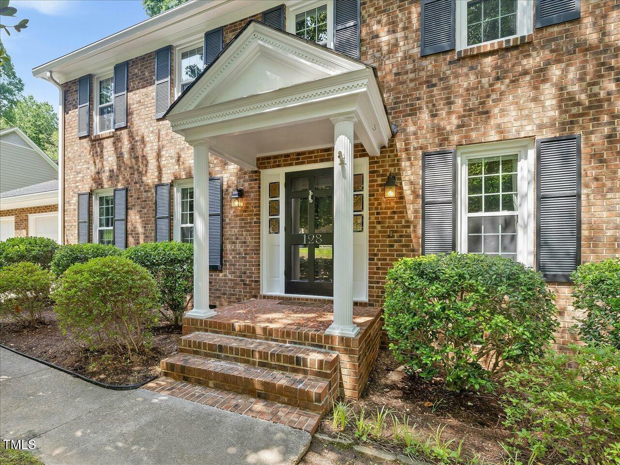 Property Photo: 128 Castlewood Drive NC 27511