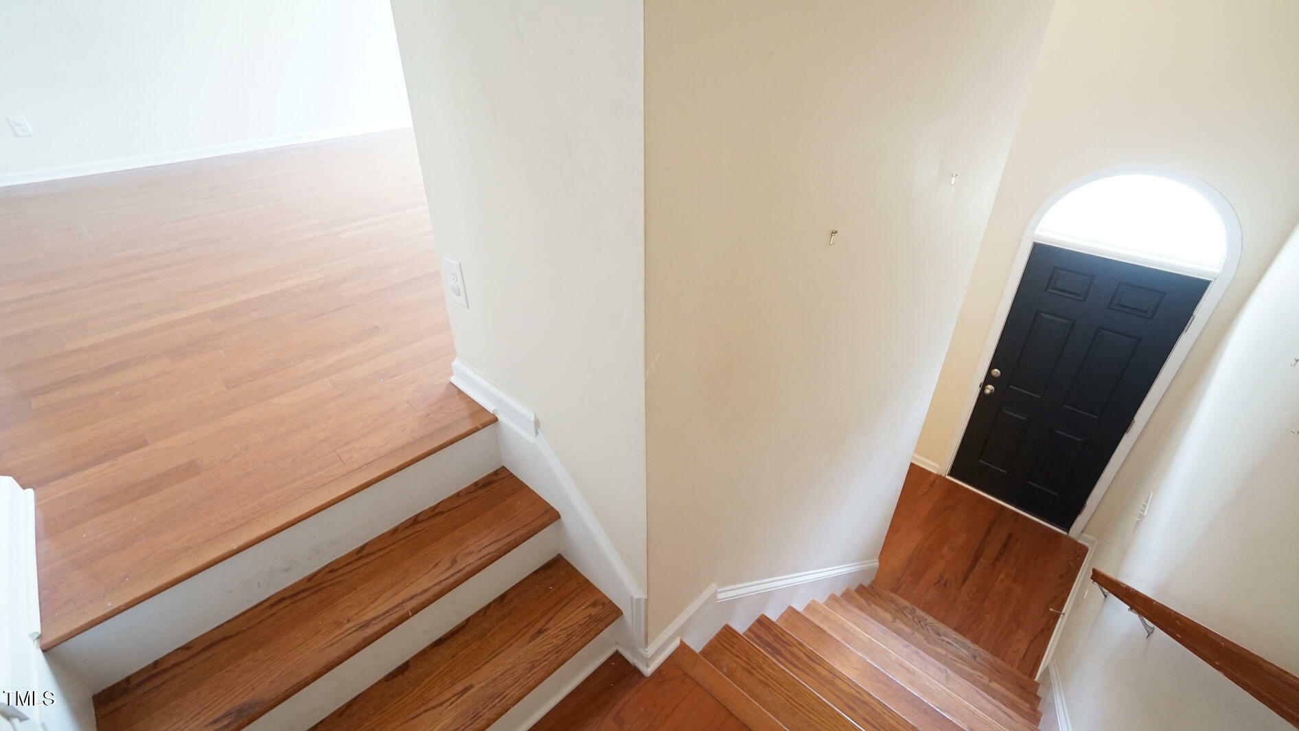 Property Photo: 5916 Longeria Court NC 27612