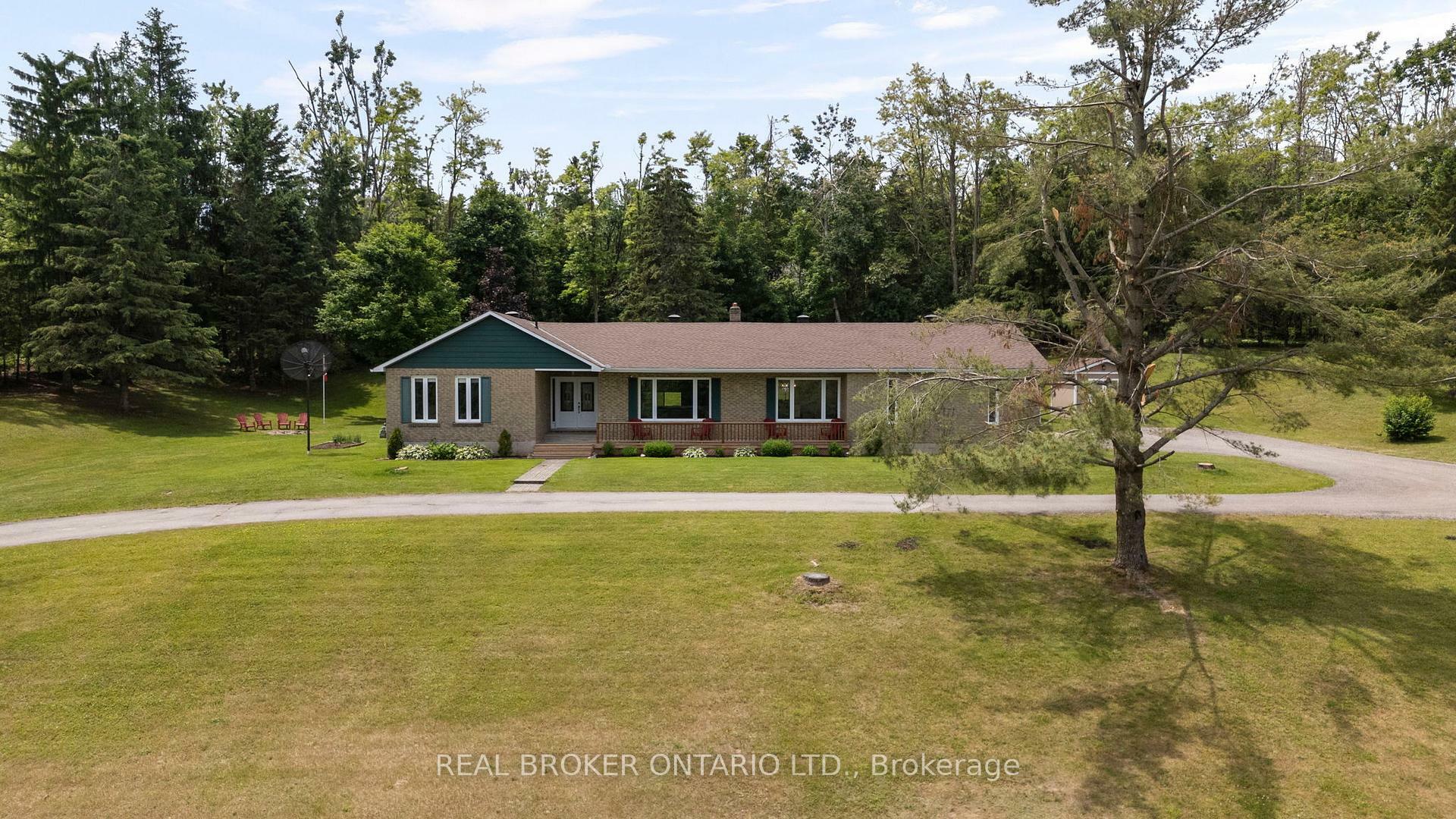 Property Photo:  32 Old Scotia Place  ON L3V 6H2 