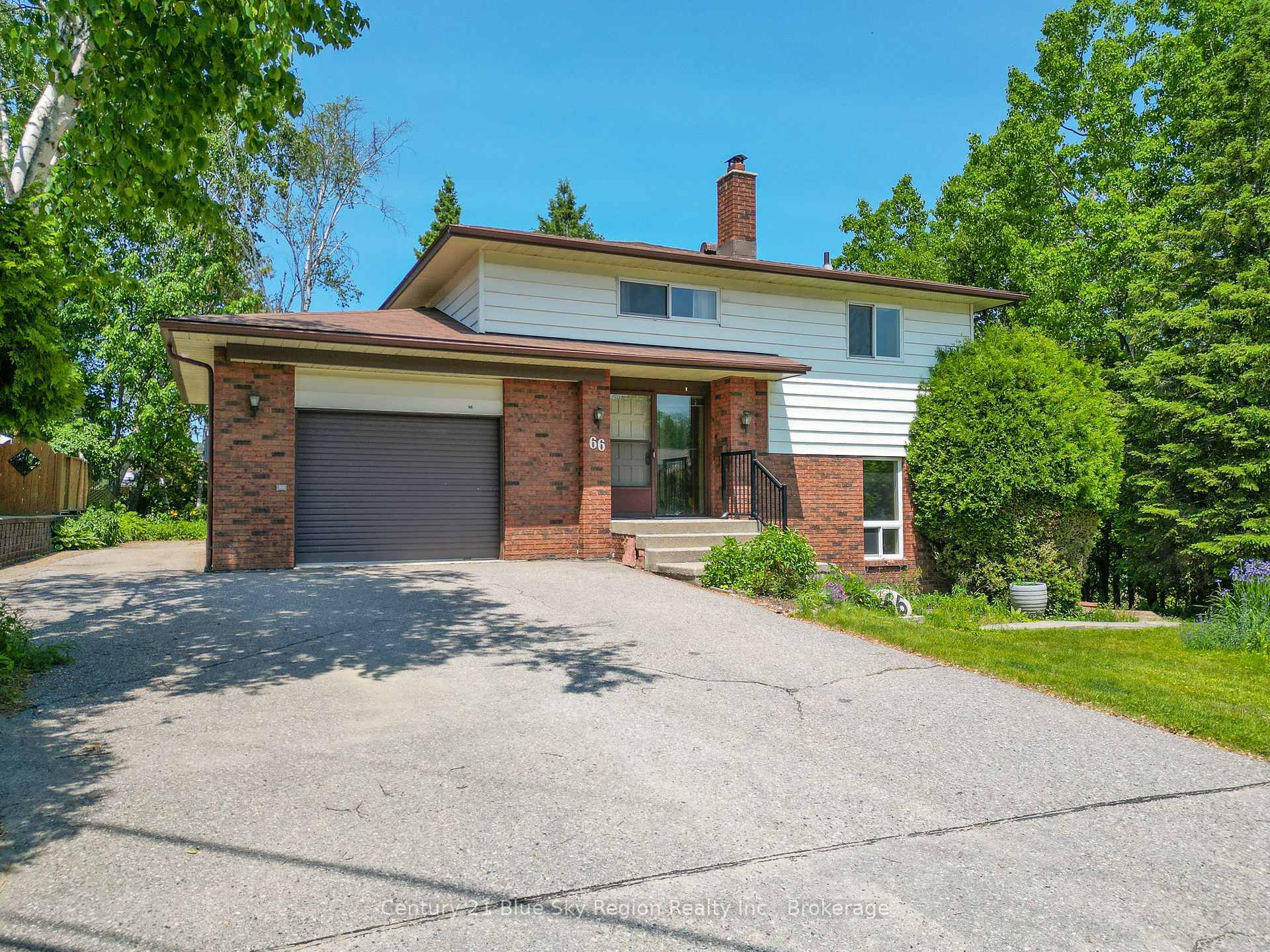 Photo de la propriété: 66 Sable Crescent ON P1A 3X7