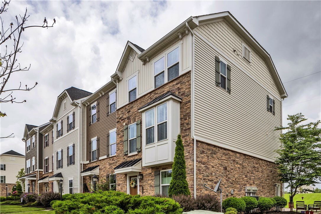 Property Photo: 155 Bucktail Dr PA 16066
