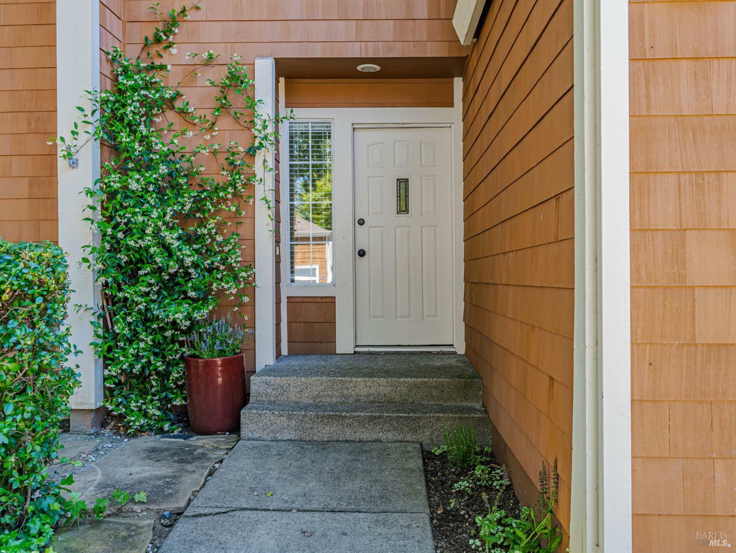 Property Photo:  2647 Lago Oaks Drive  CA 95405 