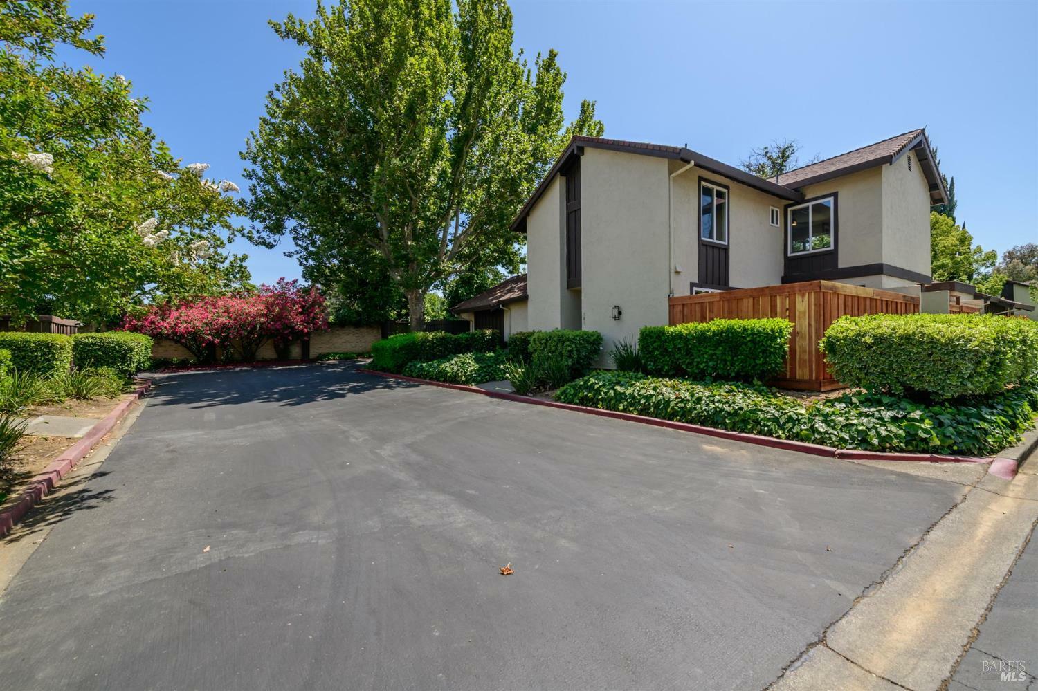 Property Photo: 181 Fairoaks Drive CA 95688