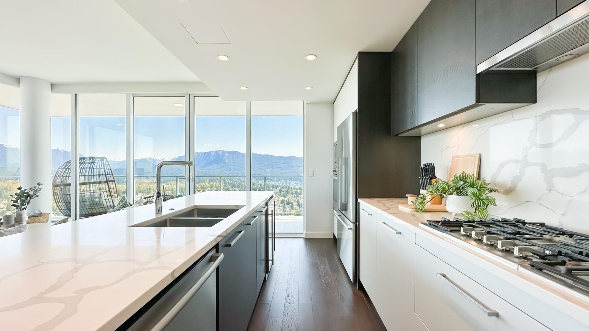 Property Photo: 567 Clarke Road 4702 BC V3J 0K7