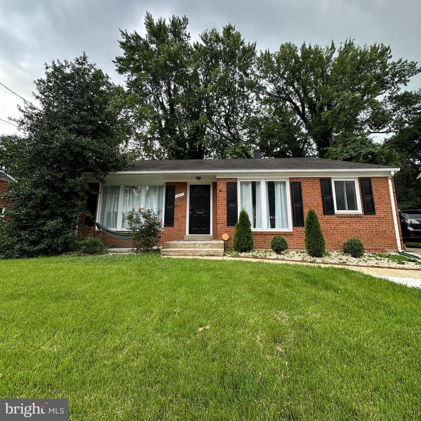 Property Photo: 7415 Dominion Drive MD 20745