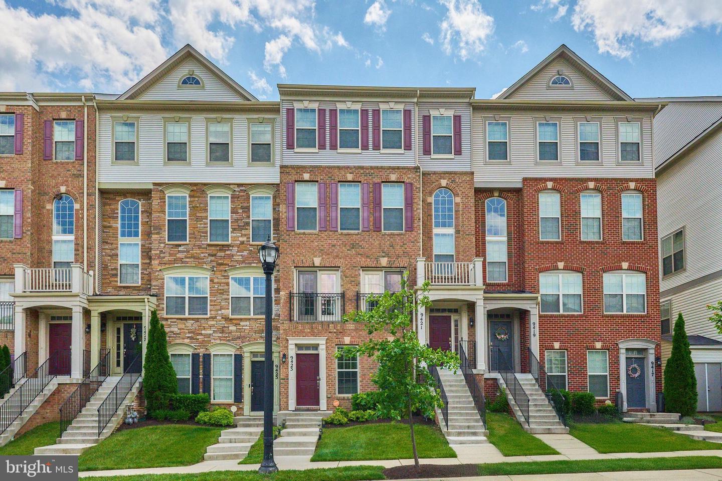 Property Photo: 9423 Geaton Park Place MD 20706