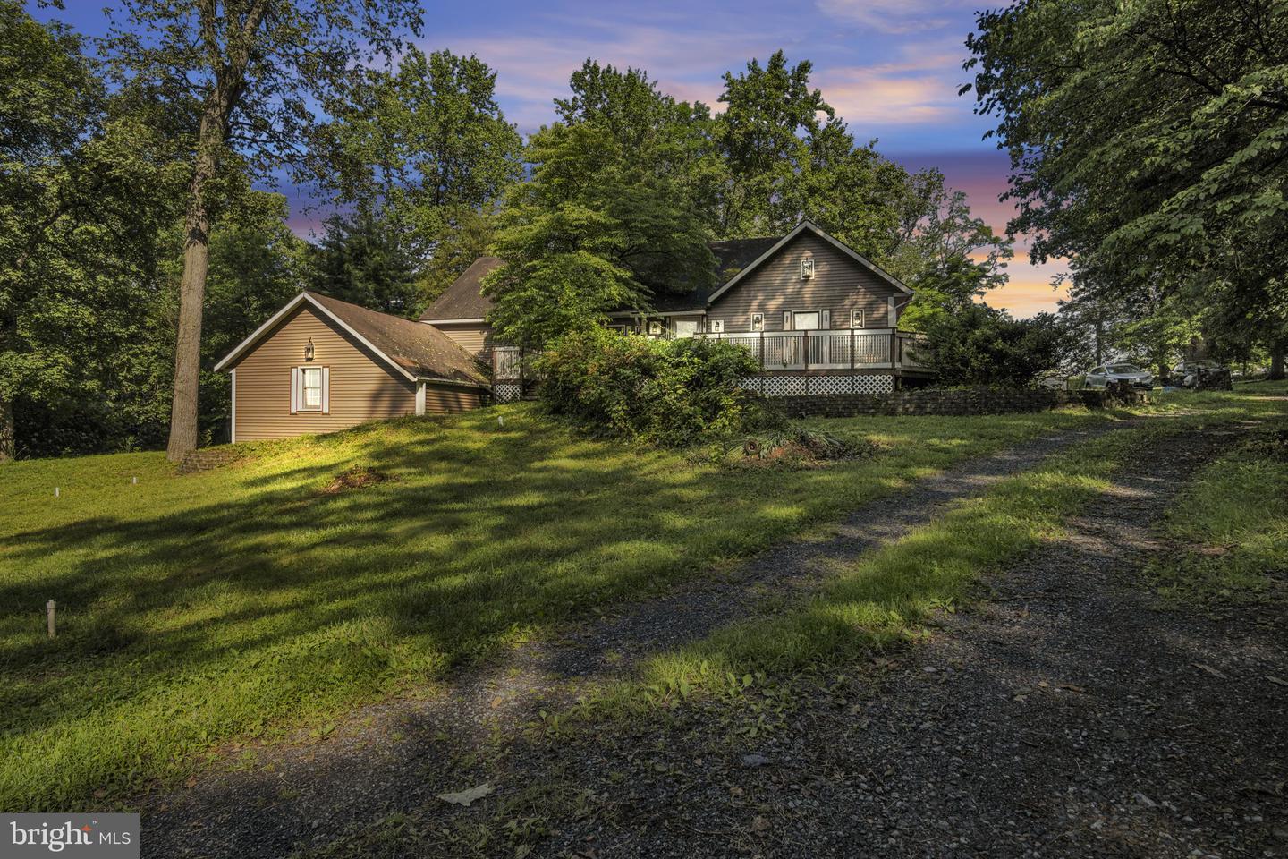1805 Miller Road  Hummelstown PA 17036 photo