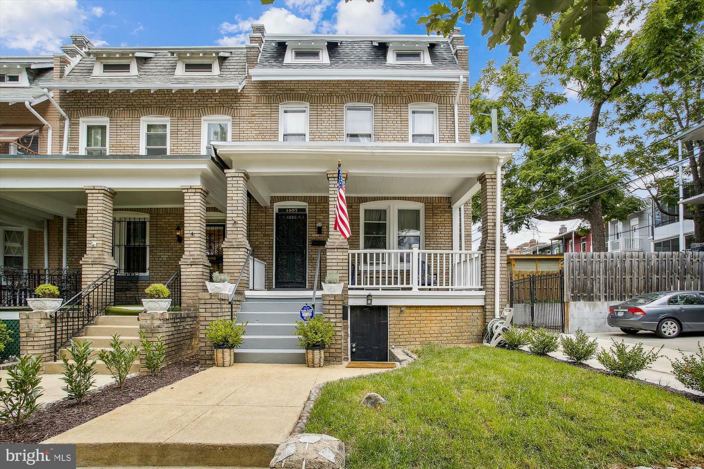 Property Photo:  1407 Shepherd Street NW  DC 20011 