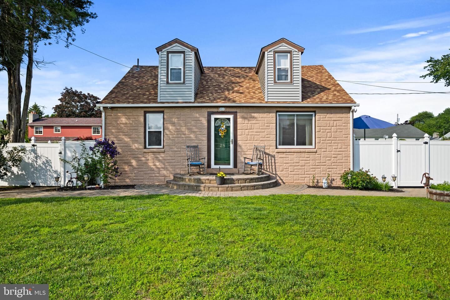 Property Photo:  28 Eaton Road  NJ 08070 