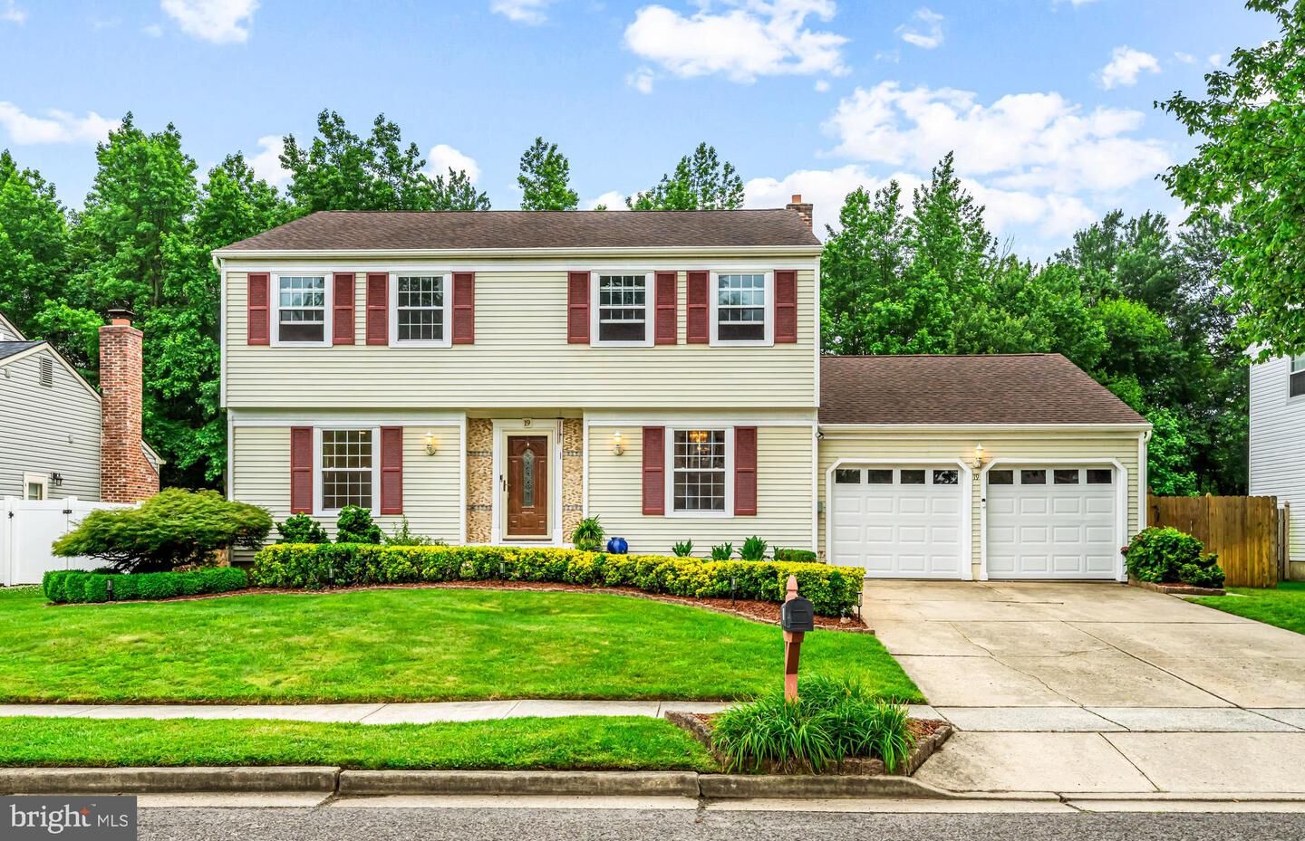 Property Photo:  19 Luray Lane  NJ 08053 