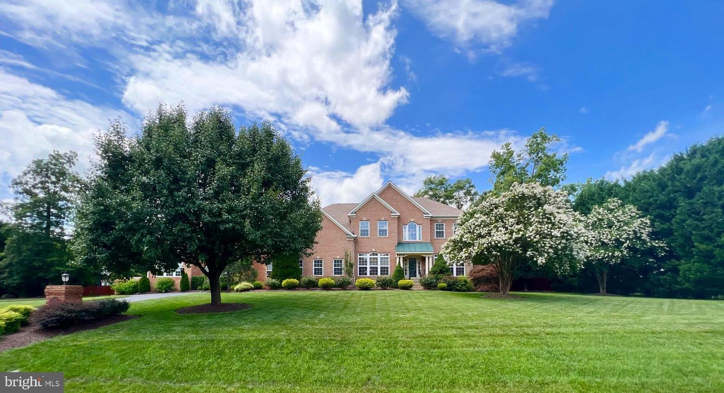Property Photo: 9404 Dunedin Court VA 22407