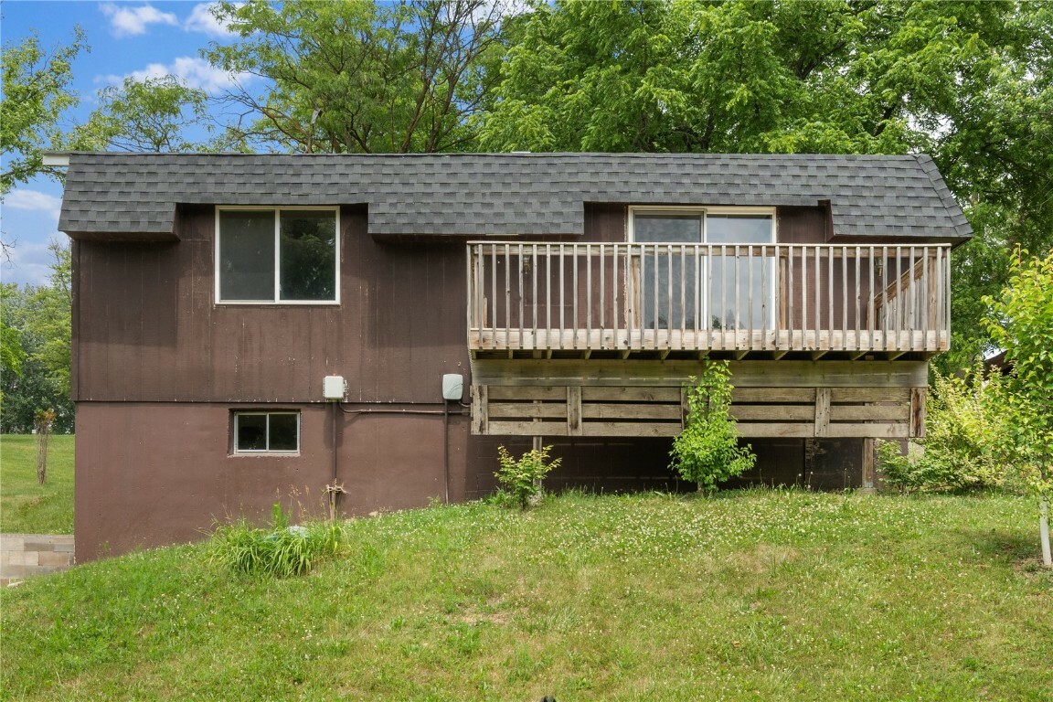 Property Photo: 22101 Pleasant Drive IA 52302