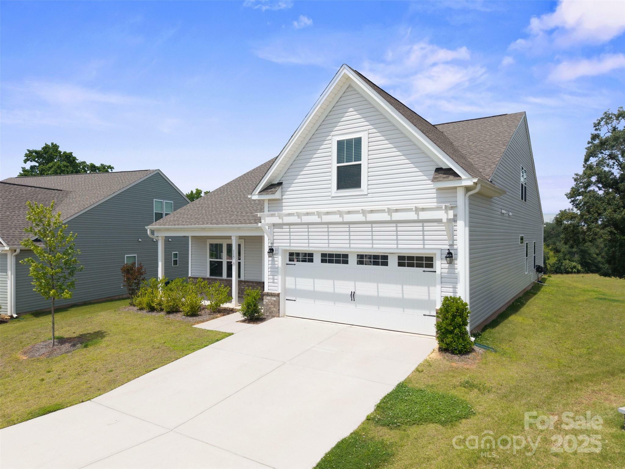 Property Photo: 117 Carmine Court NC 28166