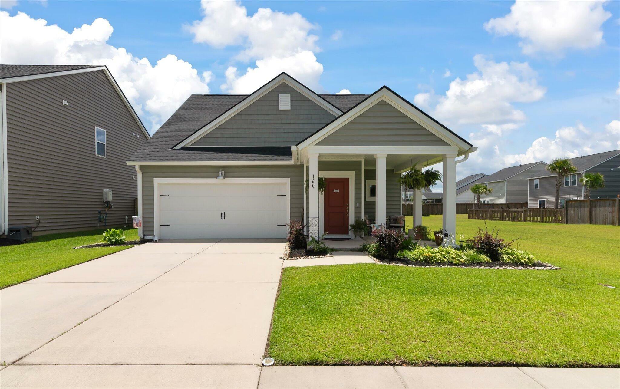 Property Photo: 160 Greenbelt Court SC 29485